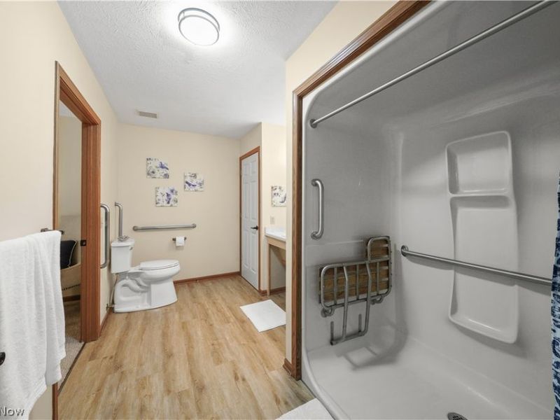 698 Deep Woods Drive, Aurora, OH 44202 Photo 32