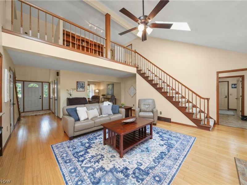 698 Deep Woods Drive, Aurora, OH 44202 Photo 4