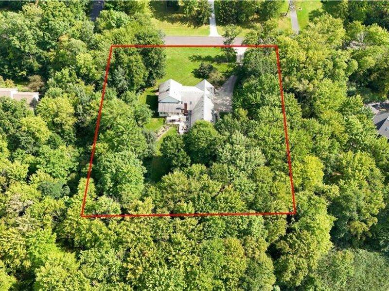 698 Deep Woods Drive, Aurora, OH 44202 Photo 45