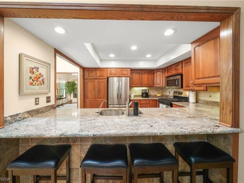 698 Deep Woods Drive, Aurora, OH 44202 Photo 6