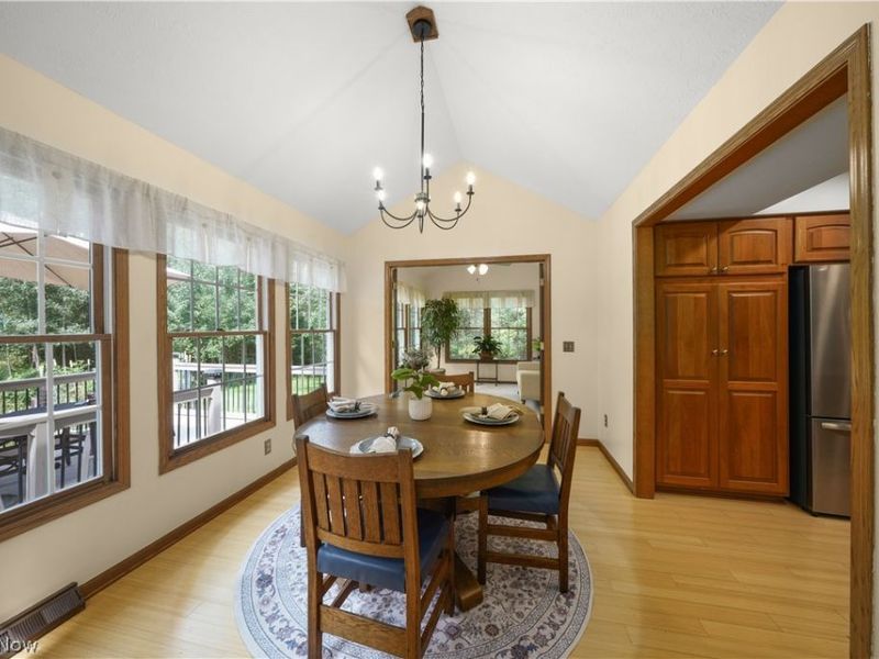 698 Deep Woods Drive, Aurora, OH 44202 Photo 9