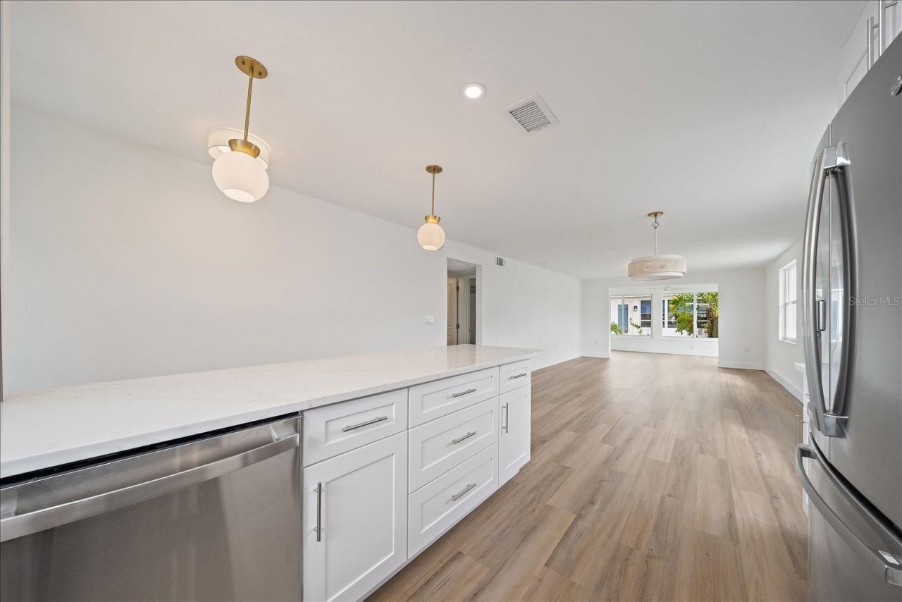 683 Spanish Drive S, Unit 214, Longboat Key, FL 34228 Photo