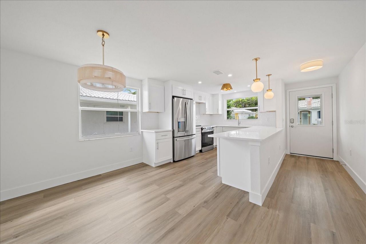 683 Spanish Drive S, Unit 214, Longboat Key, FL 34228 Photo