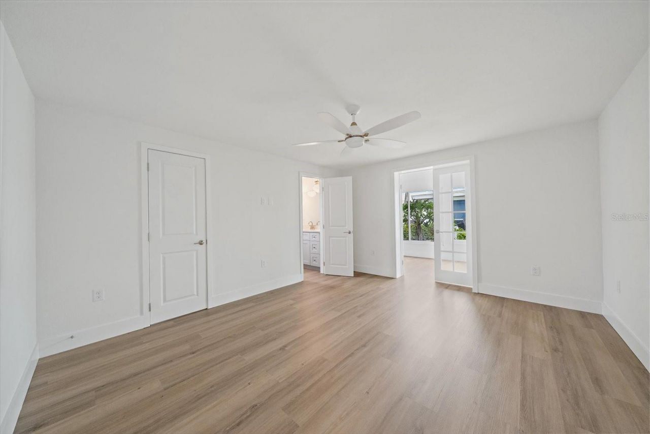 683 Spanish Drive S, Unit 214, Longboat Key, FL 34228 Photo