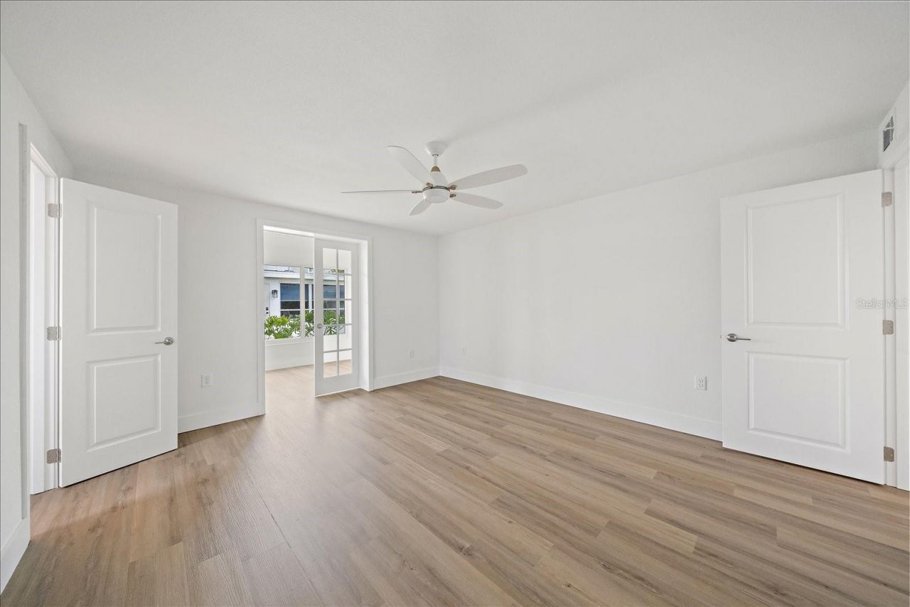 683 Spanish Drive S, Unit 214, Longboat Key, FL 34228 Photo