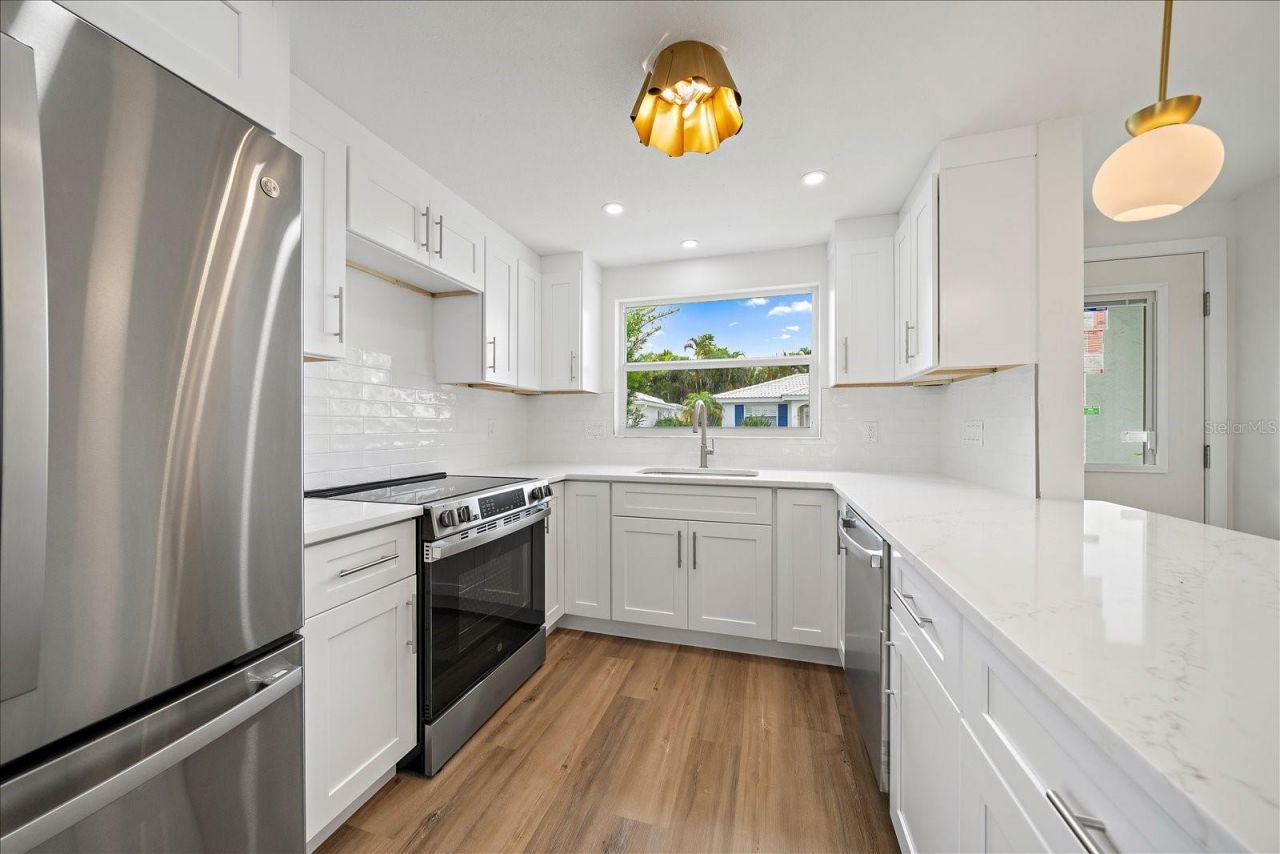683 Spanish Drive S, Unit 214, Longboat Key, FL 34228 Photo
