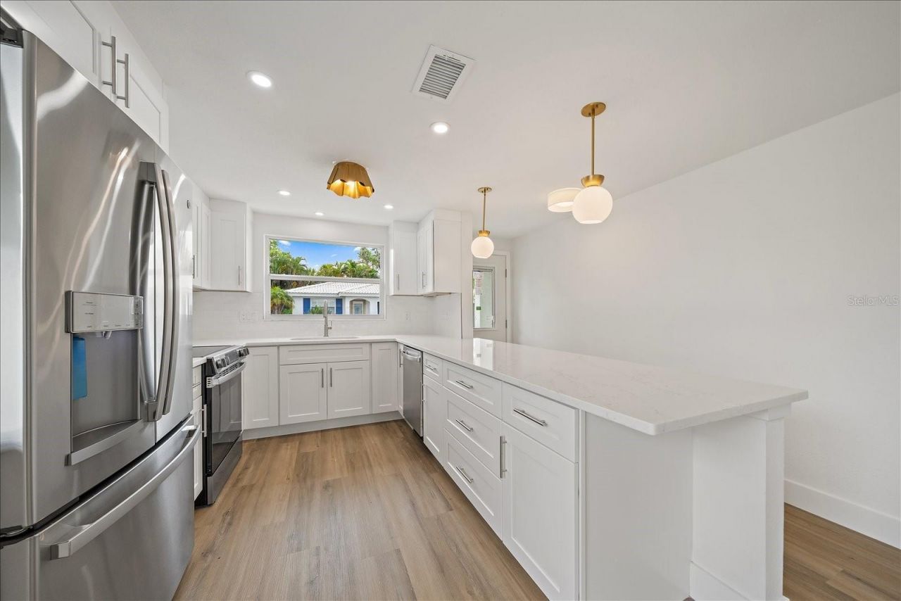 683 Spanish Drive S, Unit 214, Longboat Key, FL 34228 Photo