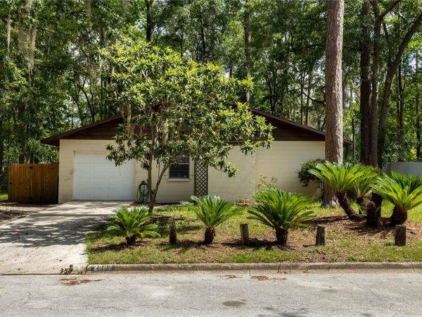 2902 NW 39TH PLACE , GAINESVILLE, FL 32605