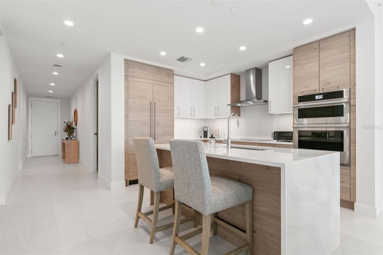 301 1st Street S, Unit 1204, Saint Petersburg, FL 33701 Photo