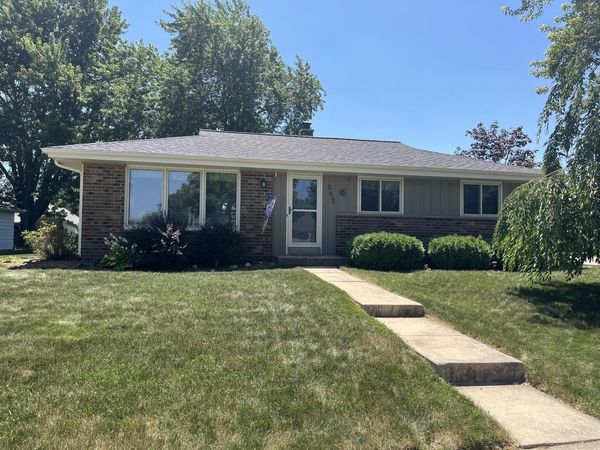 545 E Estates PLACE, Oak Creek, WI 53154