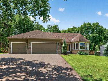 16715 19th Avenue N, Plymouth, MN 55447