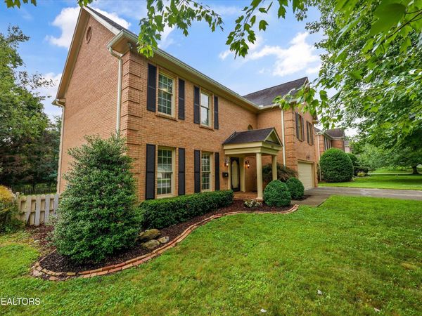 882 Hansmore Place, Knoxville, TN 37919