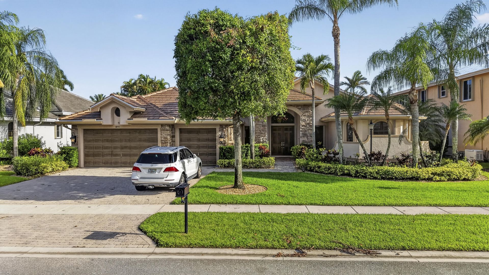 10715 Versailles Boulevard, Wellington, FL 33449 Photo