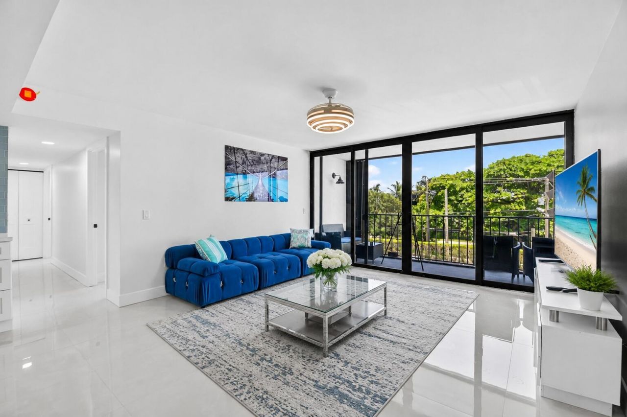 5600 N Flagler Drive, Unit 207, West Palm Beach, FL 33407 Photo
