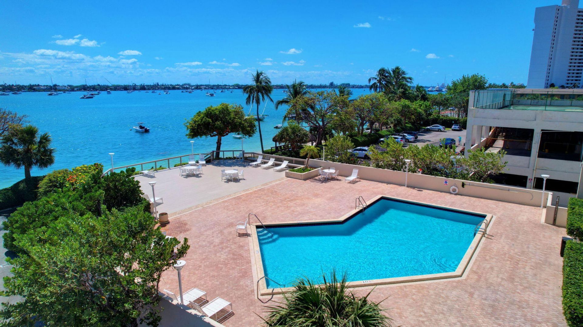 5600 N Flagler Drive, Unit 207, West Palm Beach, FL 33407 Photo