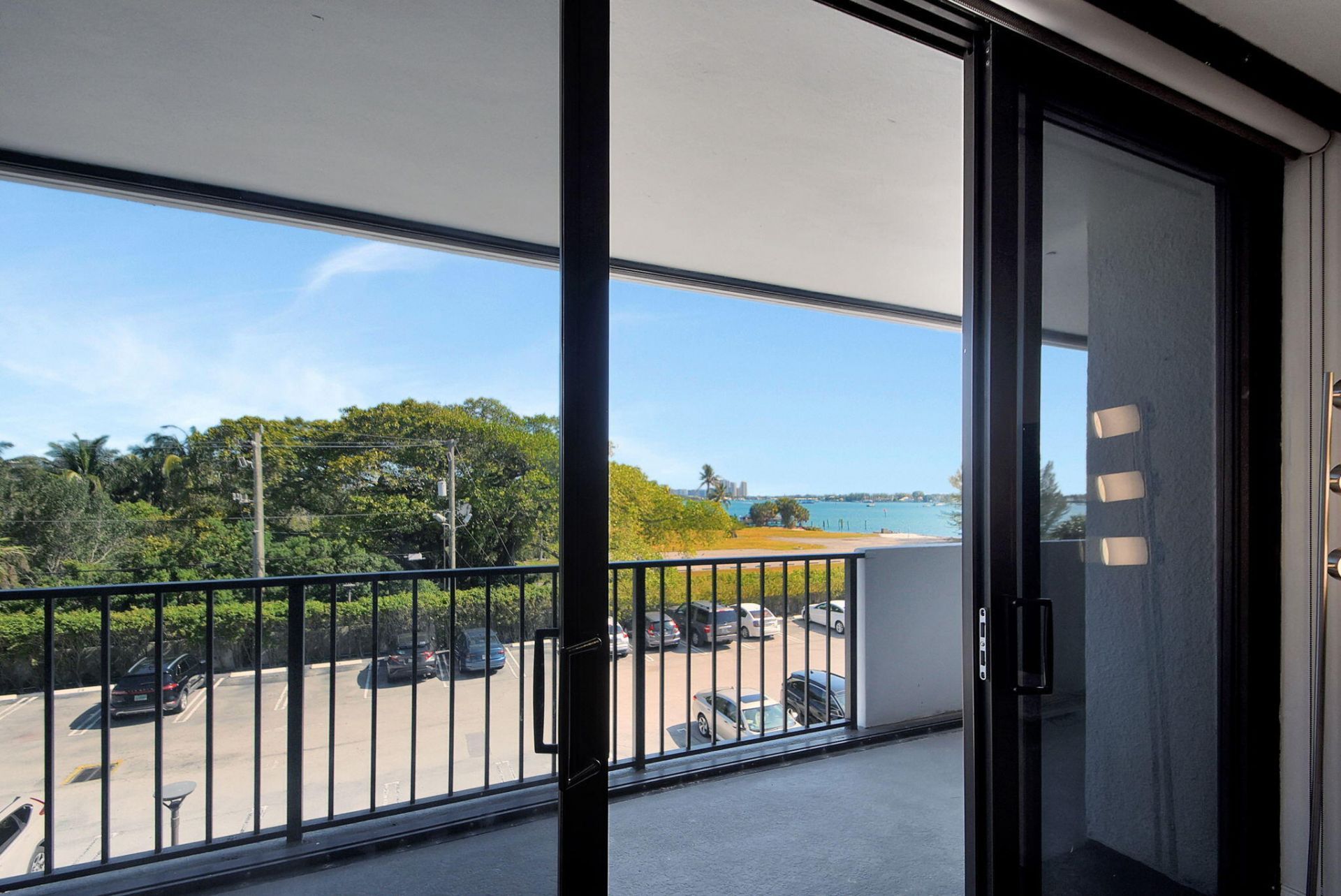 5600 N Flagler Drive, Unit 207, West Palm Beach, FL 33407 Photo