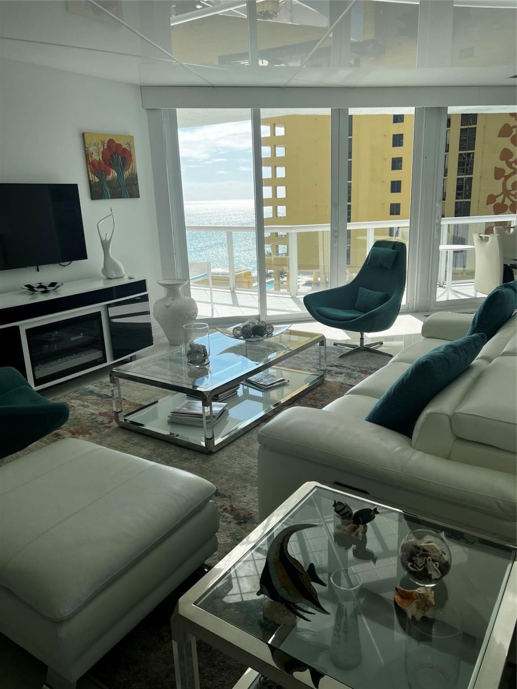 16425 Collins Avenue, Unit 818, Sunny Isles Beach, FL 33160 Photo