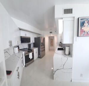 16425 Collins Avenue, Unit 818, Sunny Isles Beach, FL 33160 Photo
