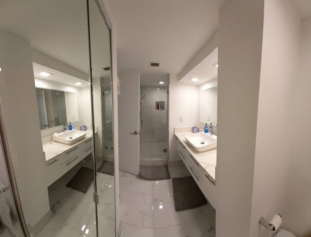 16425 Collins Avenue, Unit 818, Sunny Isles Beach, FL 33160 Photo
