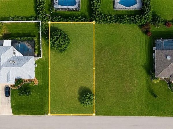 1825 SW 47th TER , CAPE CORAL, FL 33914