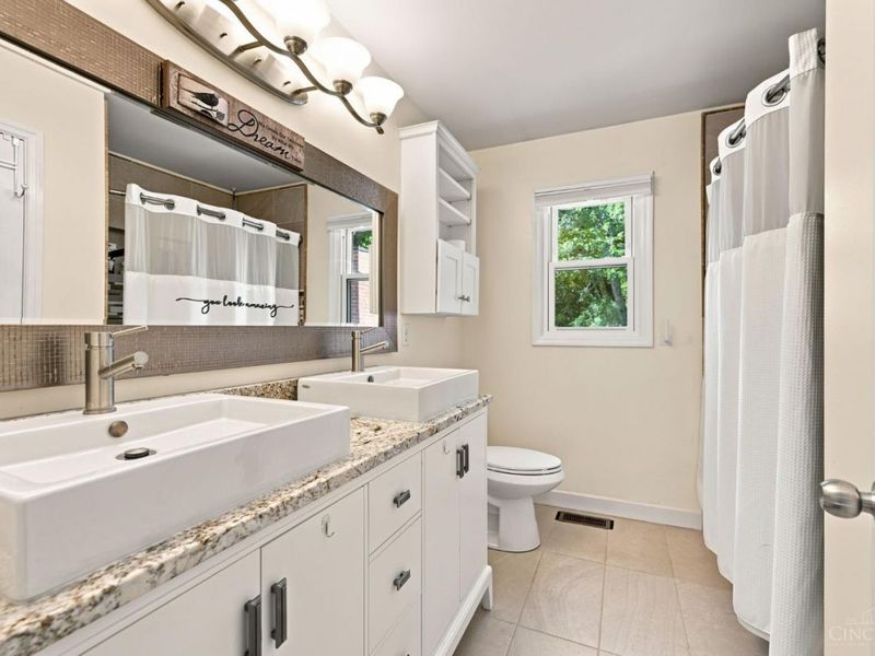 1328 Bedfordshire Drive, Miami Twp, OH 45140 Photo 38