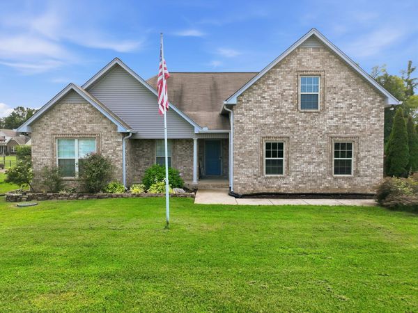 1305 Round Rock Dr, Murfreesboro, TN 37128