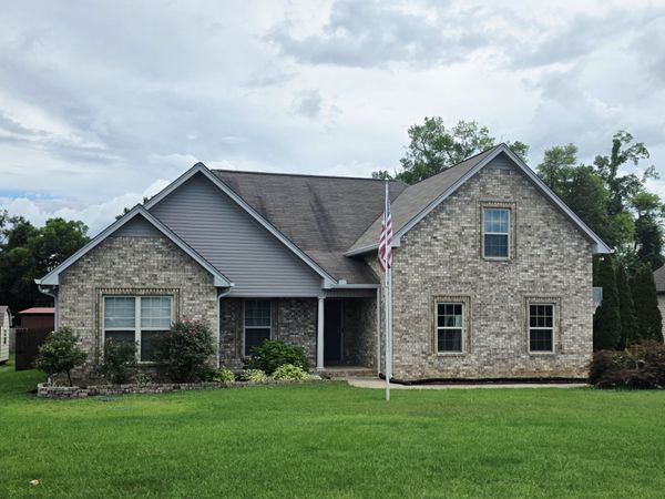 1305 Round Rock Dr , Murfreesboro, TN 37128
