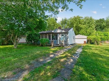 21847 Fenster Street, Sumpter Twp, MI 48111