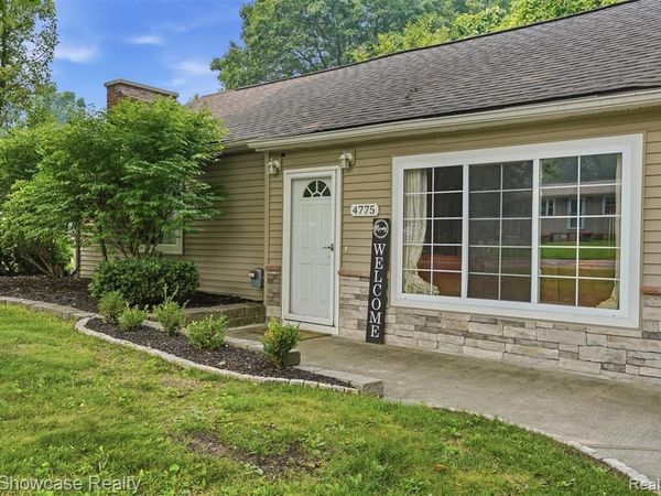 4775 Lake Grove Drive, White Lake Twp, MI 48383