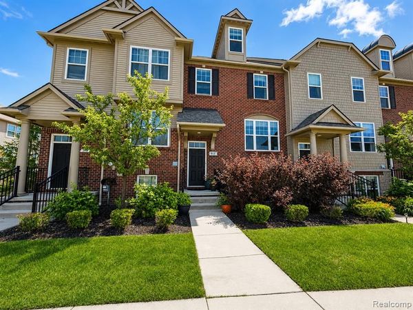 915 Barclay Circle , Troy, MI 48307