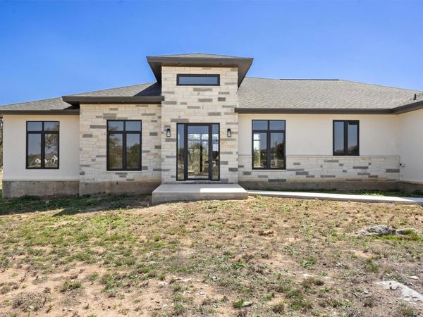 333 Spicewood Trails DR, Spicewood, TX 78669