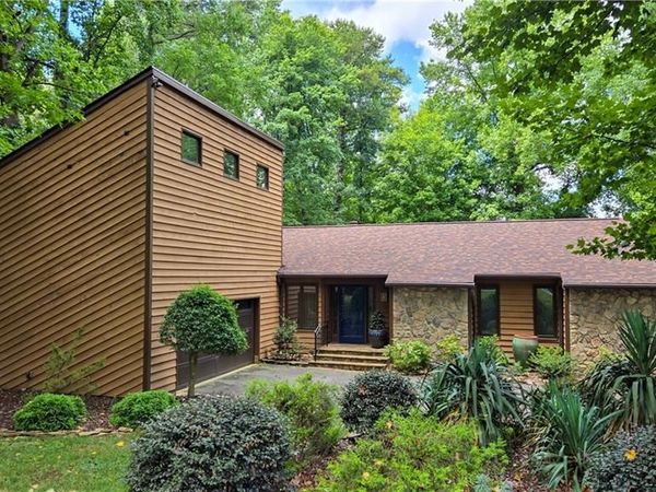 632 Browning Place , Winston-Salem, NC 27103