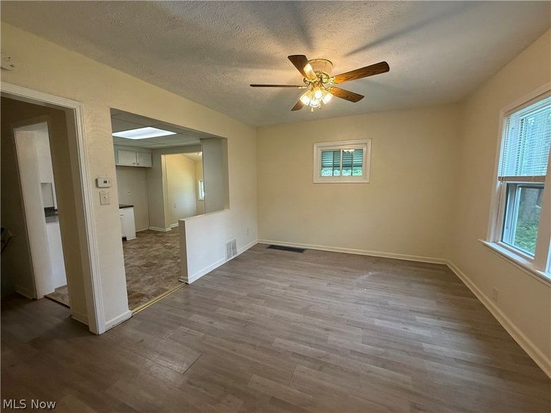 404 Noah Avenue, Akron, OH 44320 Photo 5