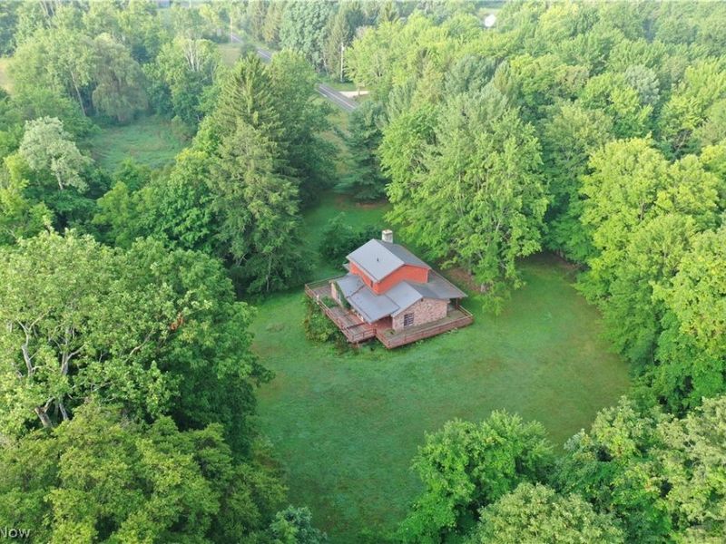 5201 Emerson Road, Madison, OH 44057 Photo 2