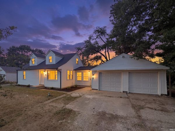 7831 Hosler Road, Leo, IN 46765