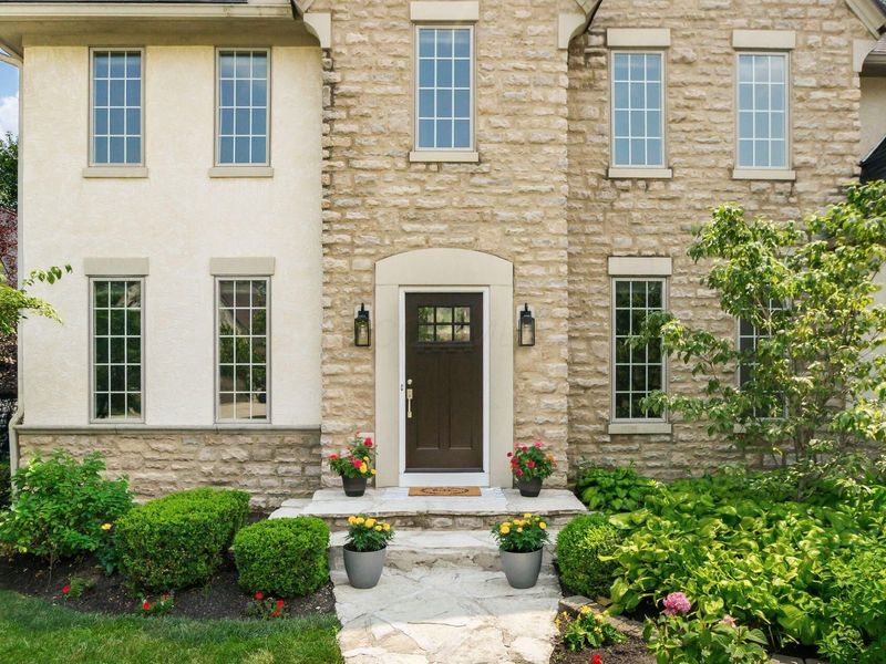 967 Adin Trail Court, Columbus, OH 43235 Photo 3