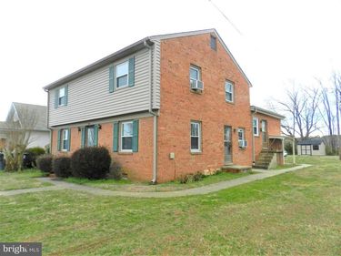 300 CLAIBORNE AVENUE, Unit 4, FREDERICKSBURG, VA 22405