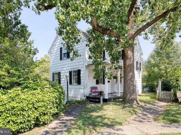 3 SAINT DUNSTANS GARTH , BALTIMORE, MD 21212