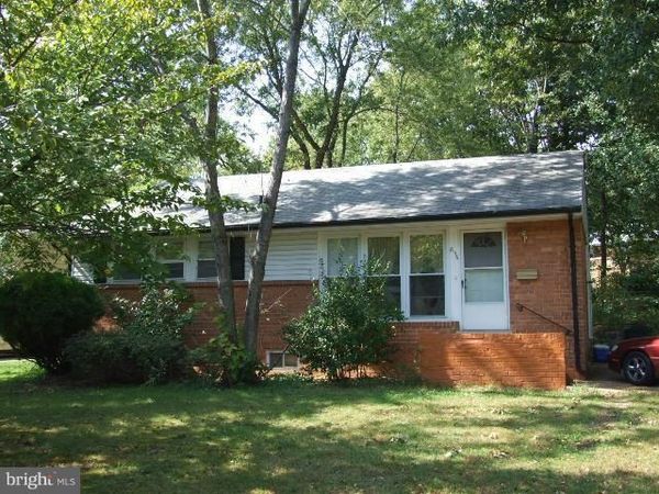 8116 CARROLLTON PARKWAY , HYATTSVILLE, MD 20784