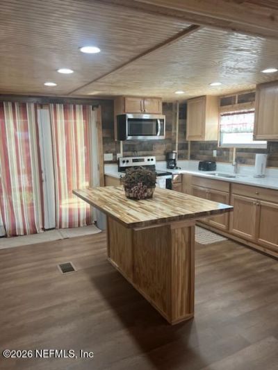125 Willis Road, Hollister, FL 32147 Photo