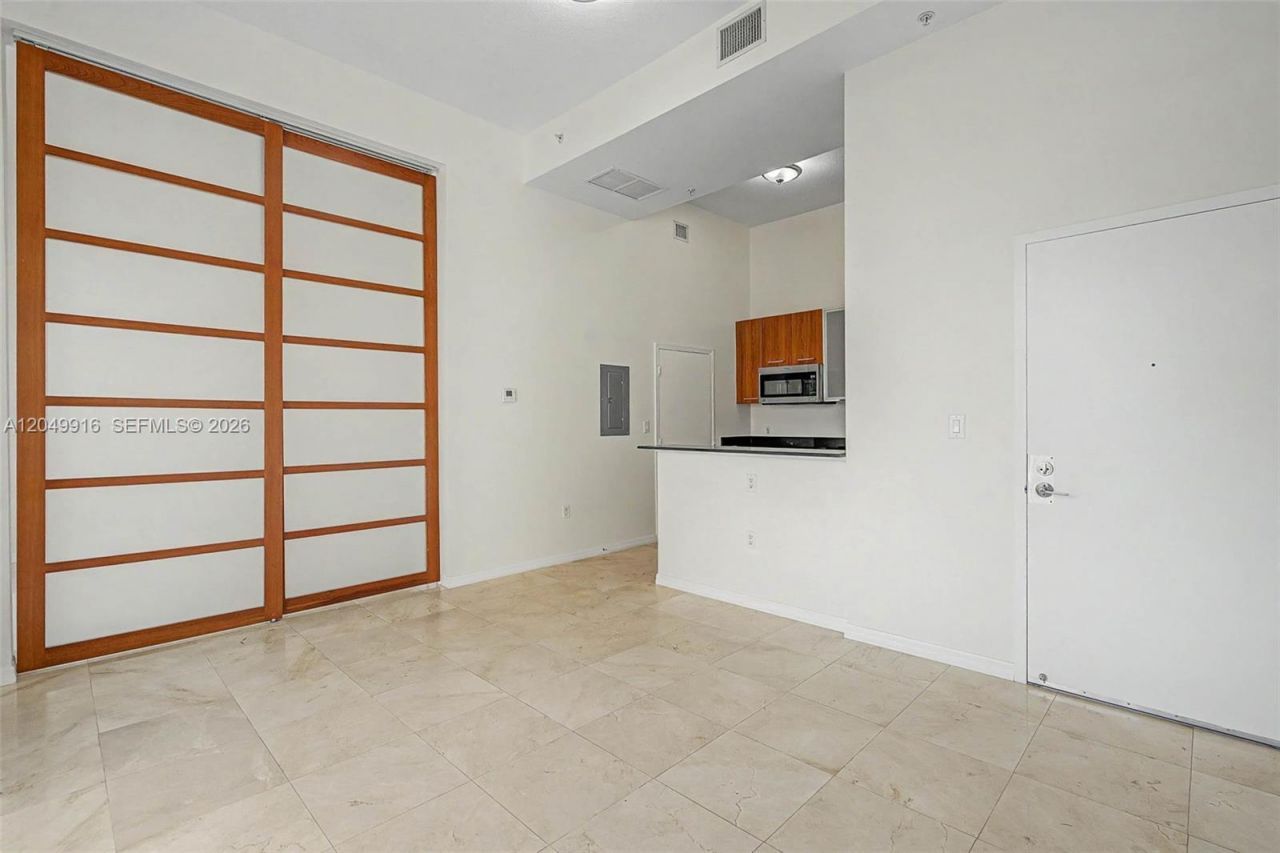 9055 SW 73rd Ct , Unit 602, Miami, FL 33156 Photo