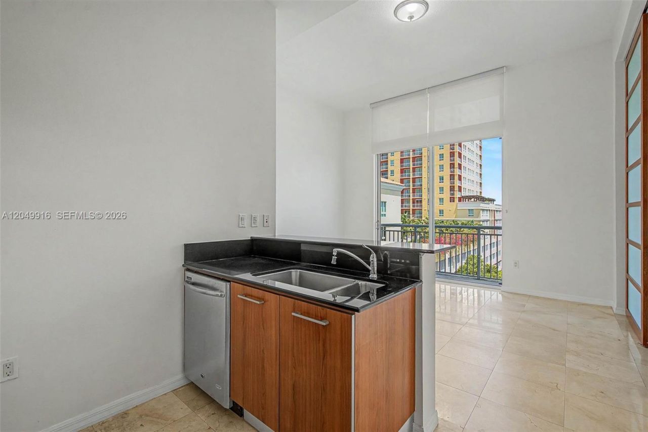 9055 SW 73rd Ct , Unit 602, Miami, FL 33156 Photo