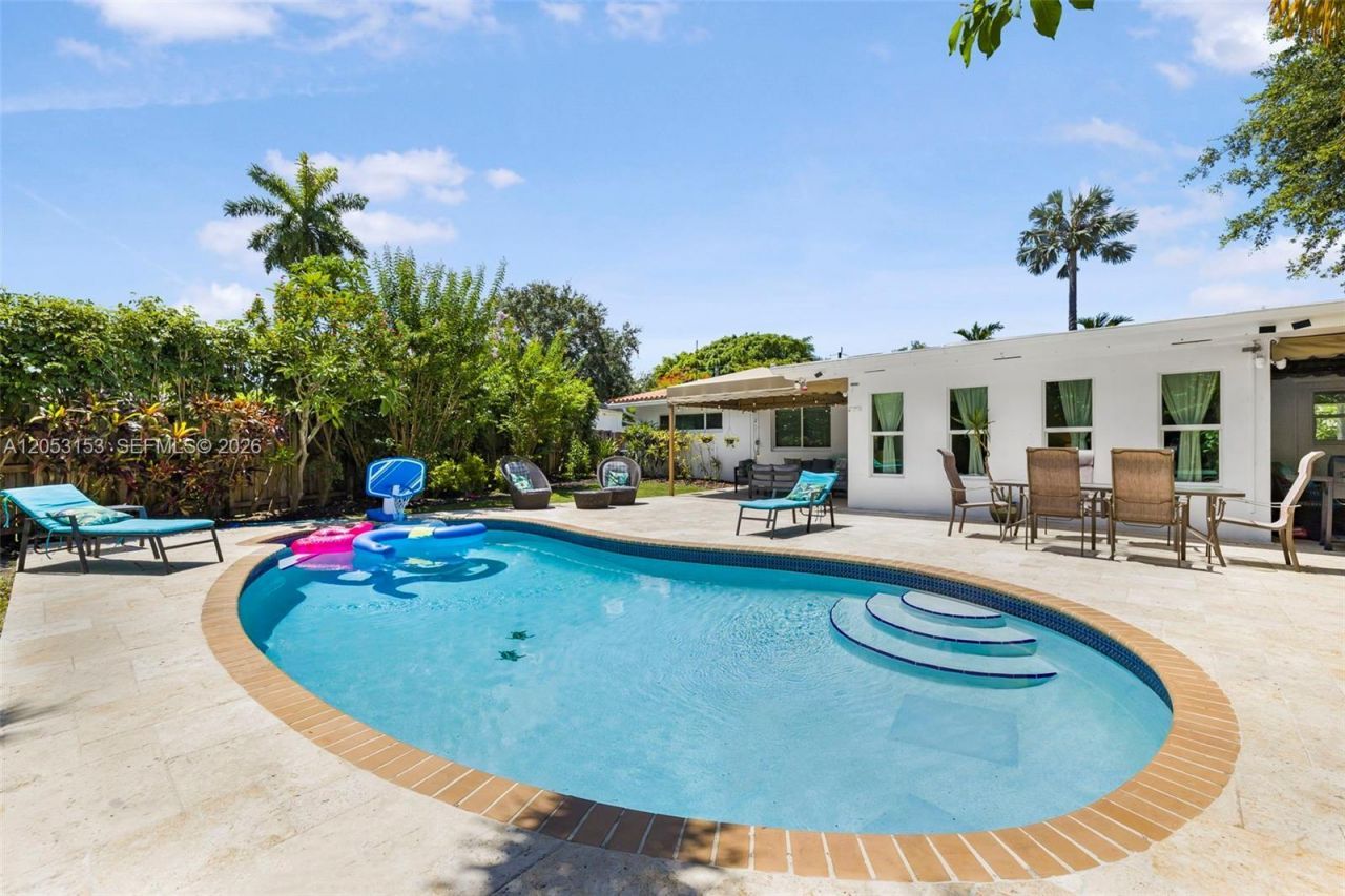 11121 Griffing Blvd, Biscayne Park, FL 33161 Photo