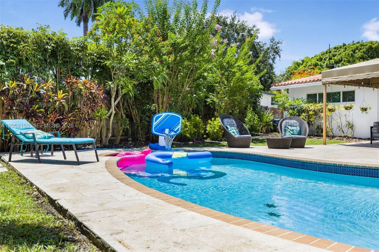 11121 Griffing Blvd, Biscayne Park, FL 33161 Photo