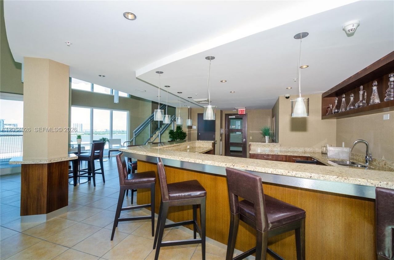 60 SW 13th St, Unit 4808, Miami, FL 33130 Photo