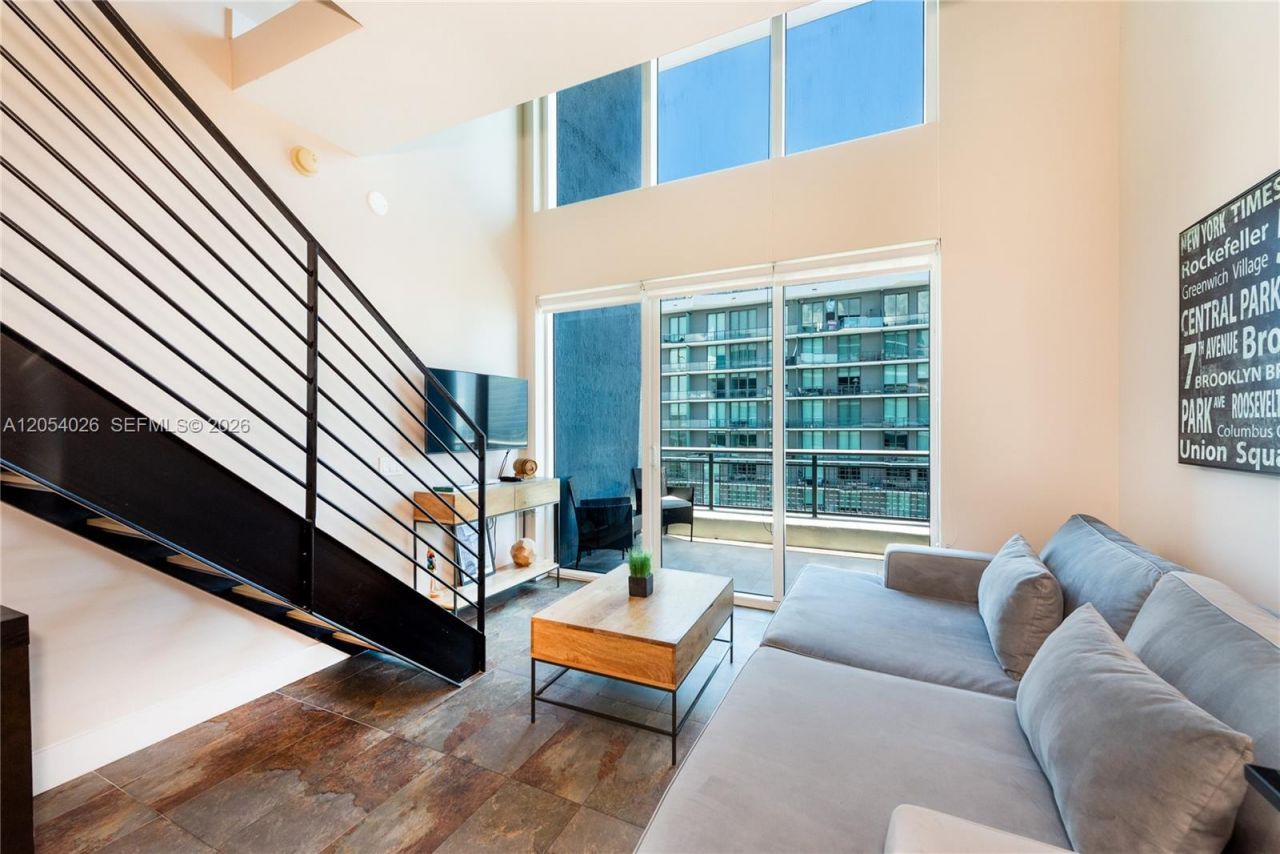 60 SW 13th St, Unit 4808, Miami, FL 33130 Photo