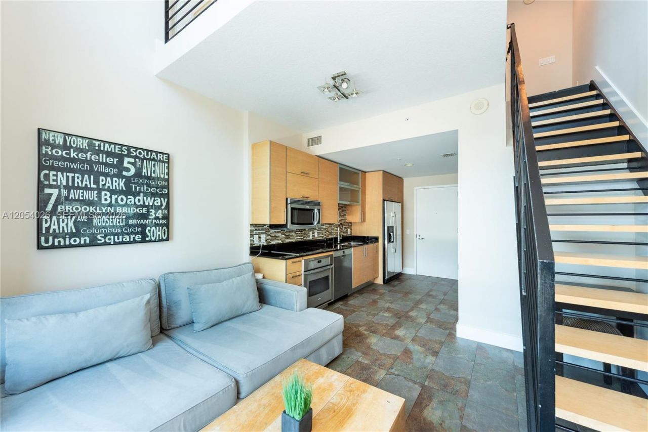 60 SW 13th St, Unit 4808, Miami, FL 33130 Photo