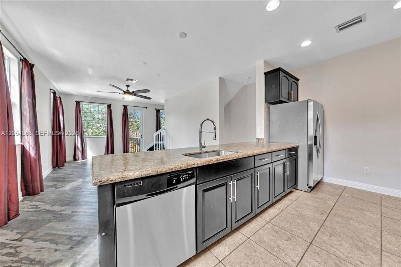995 SW 147th Ave, Unit 2514, Pembroke Pines, FL 33027 Photo