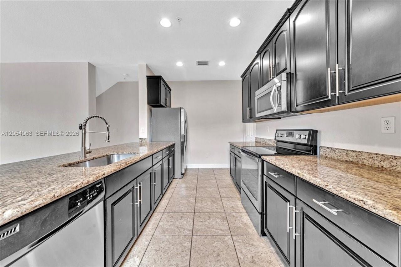 995 SW 147th Ave, Unit 2514, Pembroke Pines, FL 33027 Photo