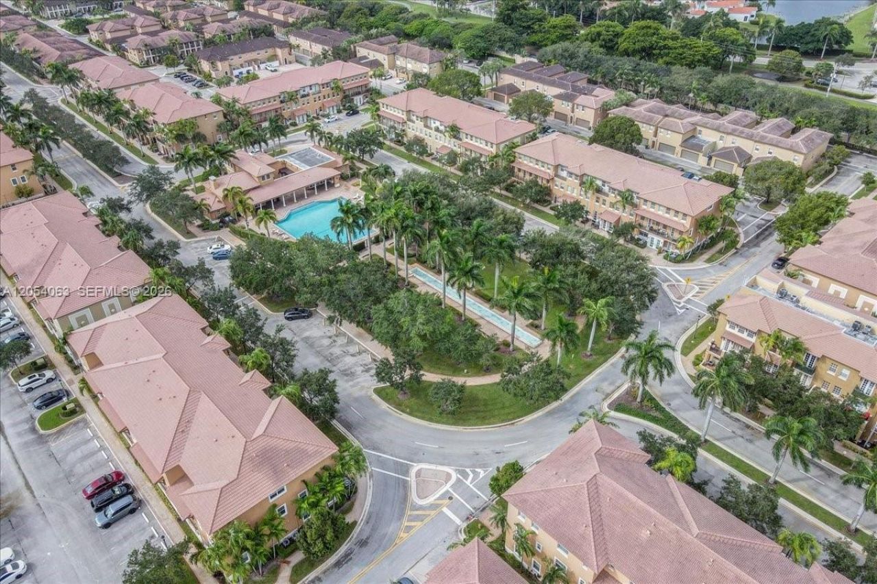 995 SW 147th Ave, Unit 2514, Pembroke Pines, FL 33027 Photo